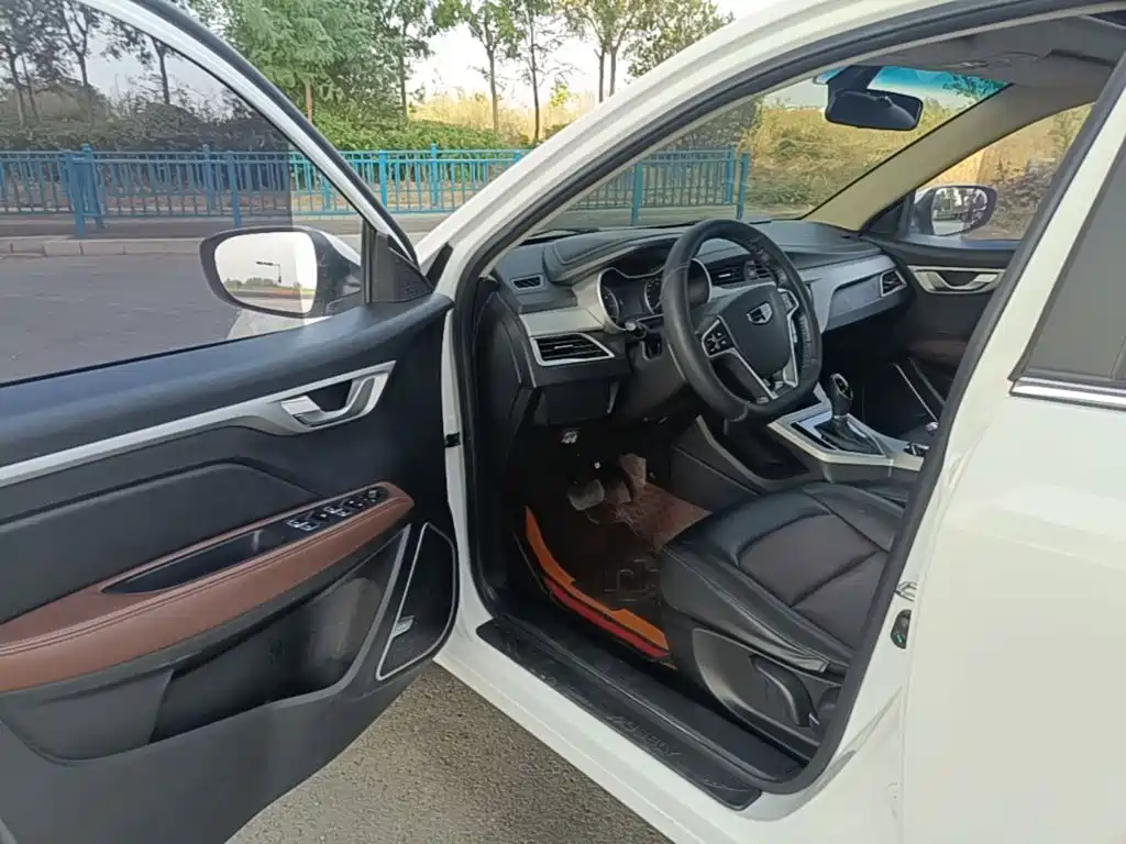 Geely Vision — миниатюра 16
