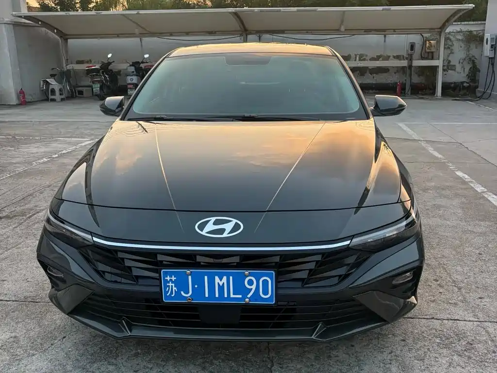 Hyundai Elantra — миниатюра 4