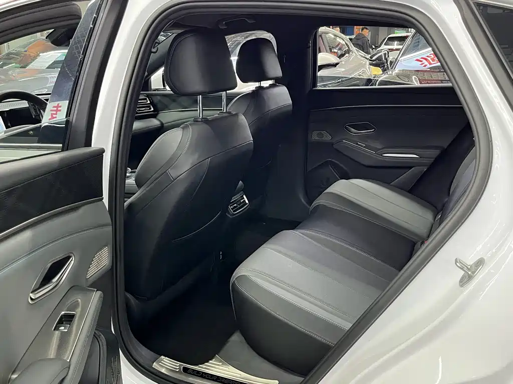 BYD Qin L — миниатюра 8