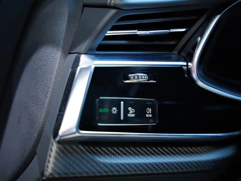 Audi RS Q8 — миниатюра 26