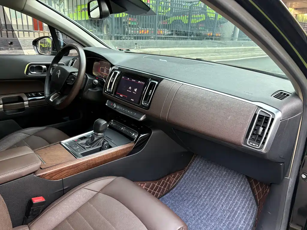 Citroen C6 — миниатюра 6