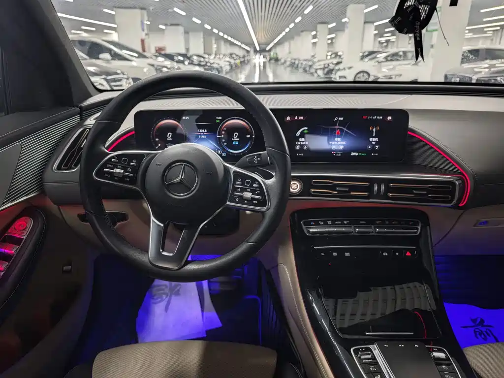 Mercedes-Benz EQC — миниатюра 7