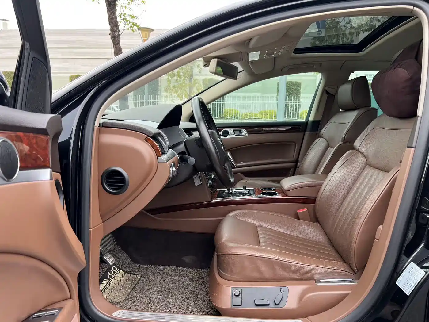 Volkswagen Phaeton