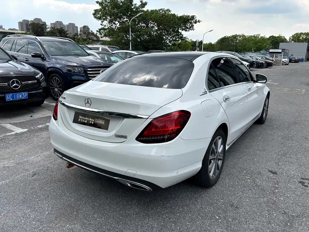 Mercedes-Benz C-Class — миниатюра 14