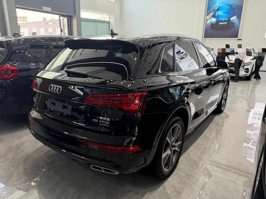Audi Q5L 2021 45 TFSI Luxury
