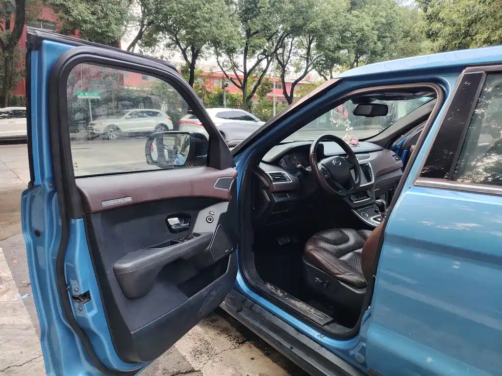 Landwind Landwind X7 — миниатюра 8