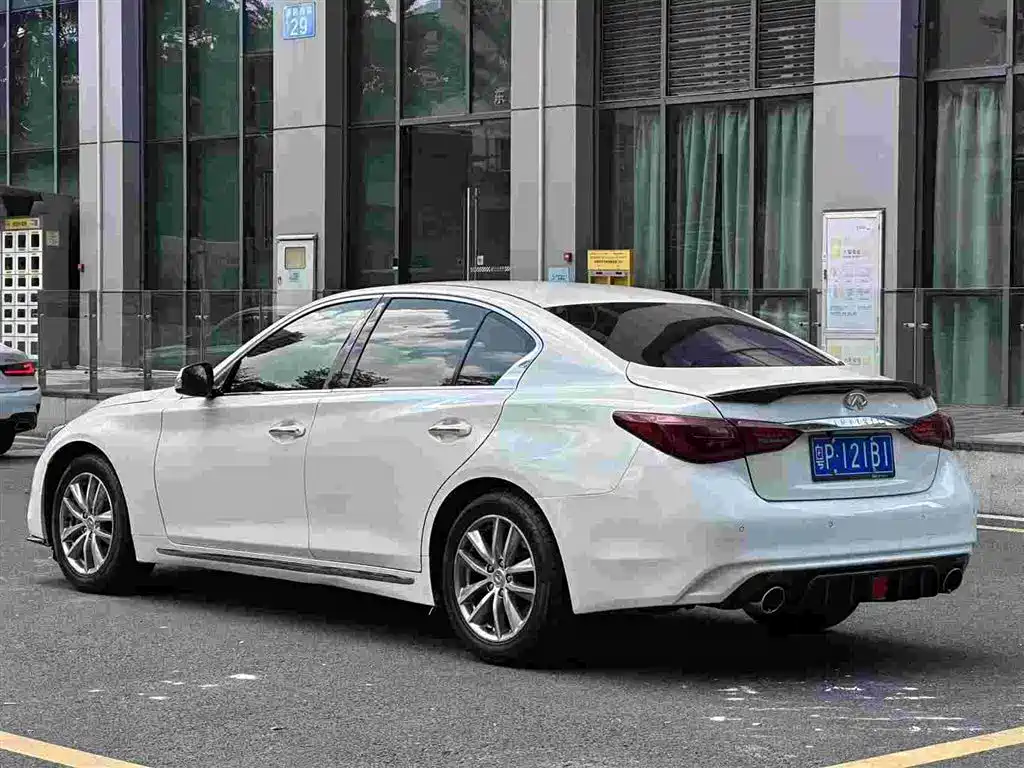 Infiniti Q50L — миниатюра 4