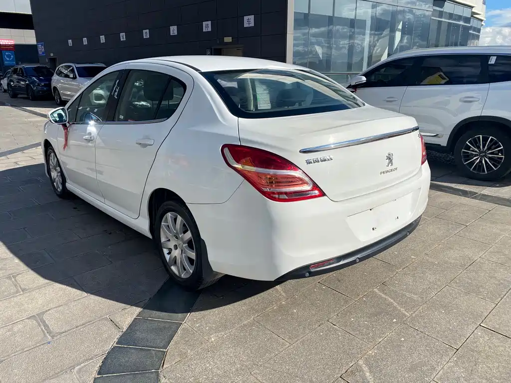 Peugeot 308 — миниатюра 5