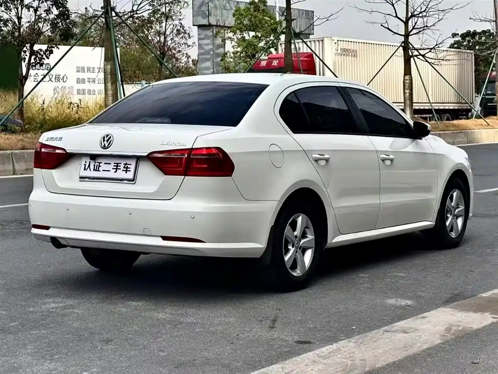 VOLKSWAGEN LAVIDA