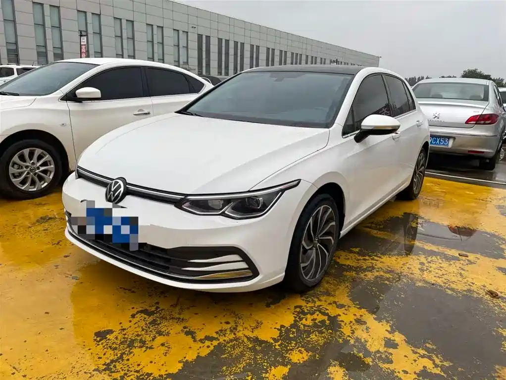 Купить Volkswagen Golf