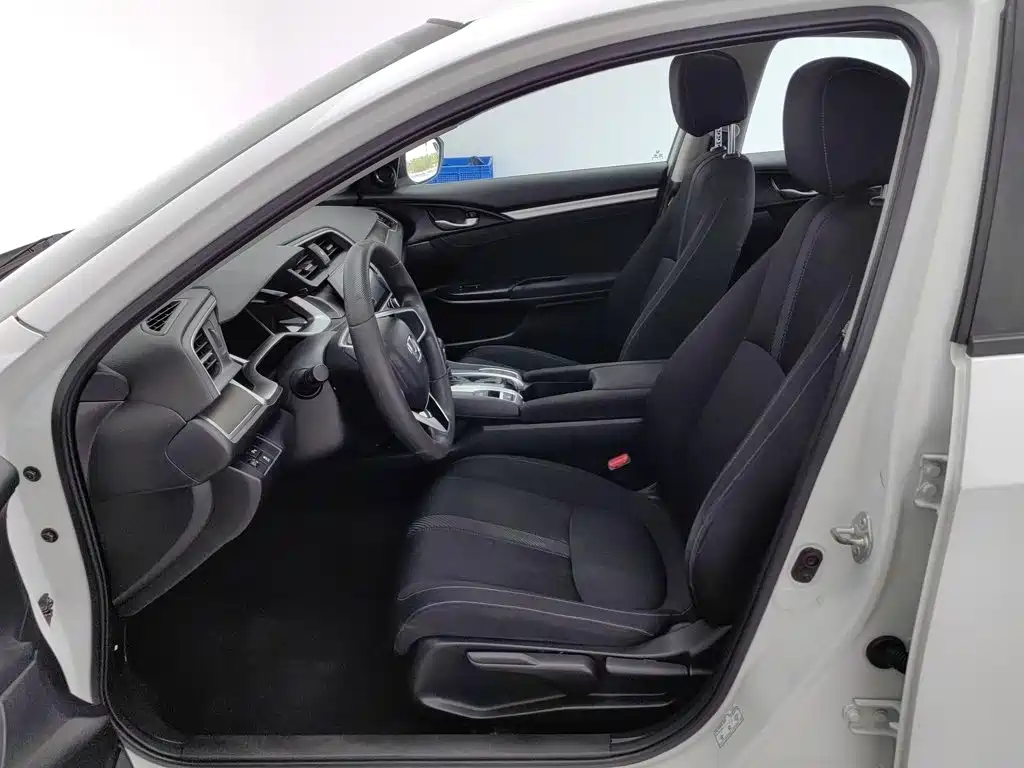 Honda Civic — миниатюра 10