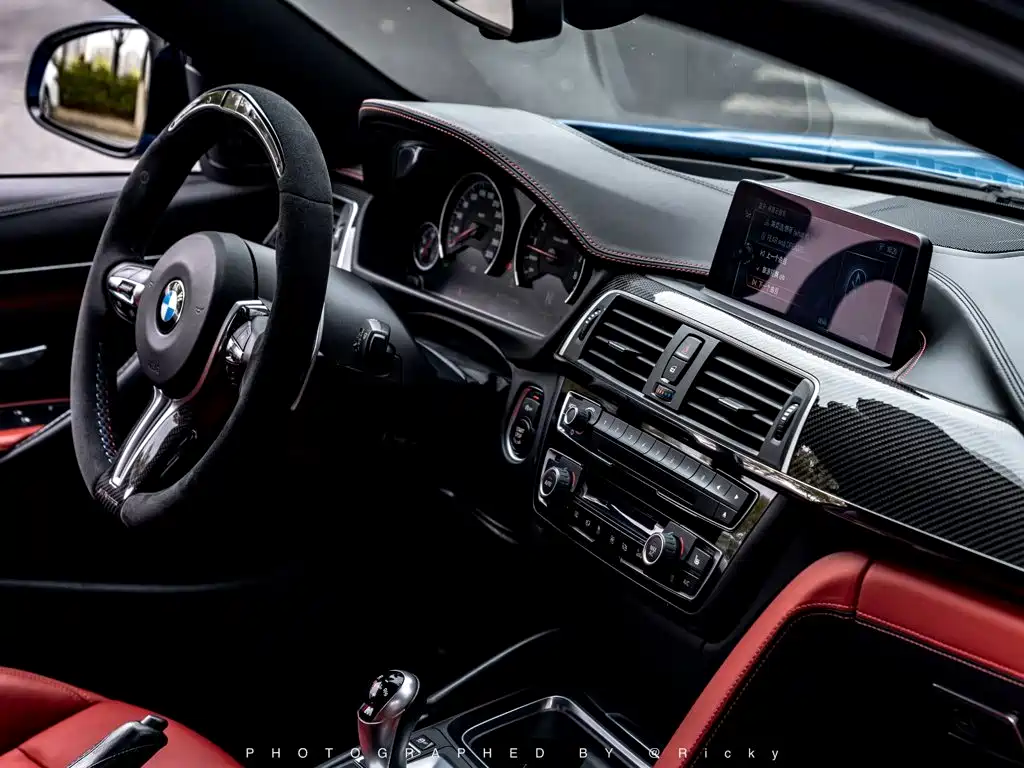 BMW M4 — миниатюра 5
