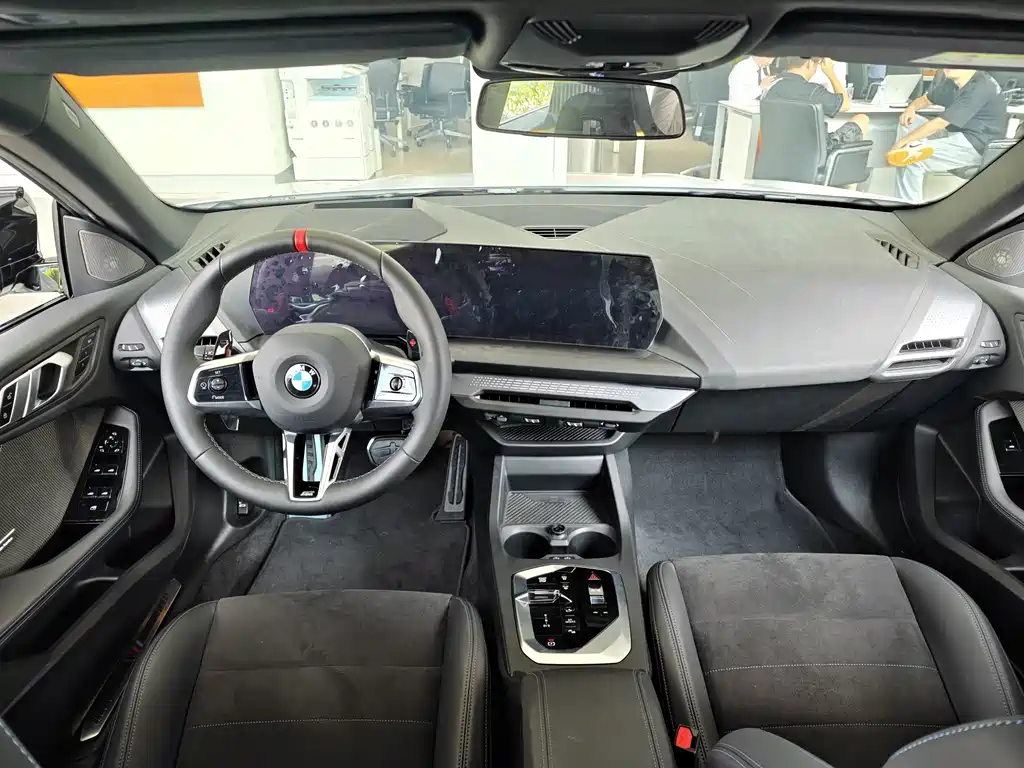 BMW M235L — миниатюра 12