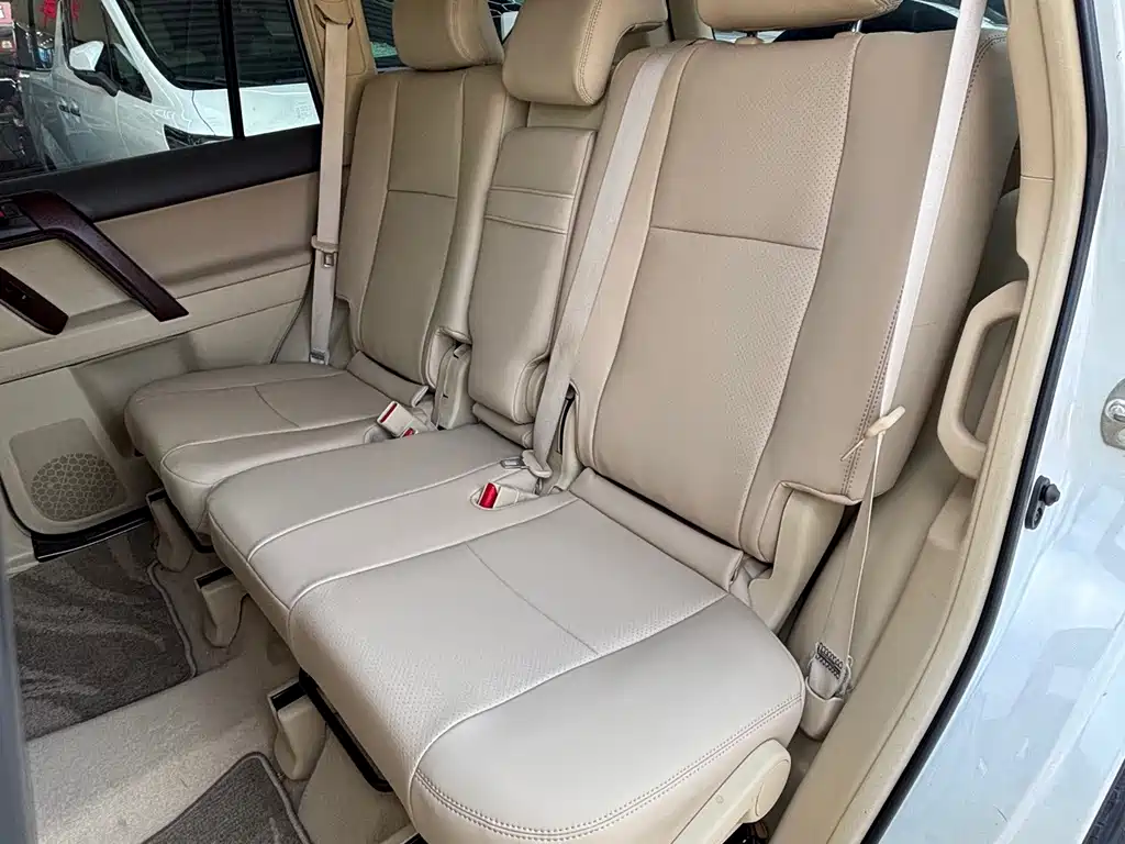 Toyota Prado (Import) — миниатюра 8