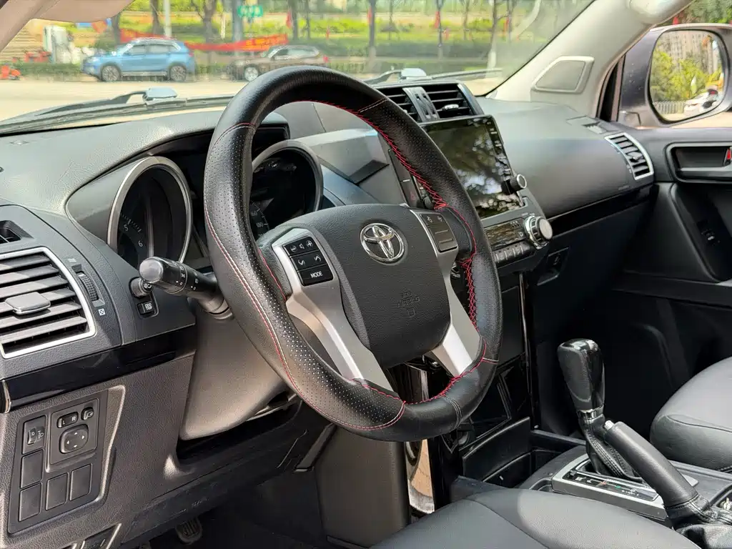Toyota Prado — миниатюра 9