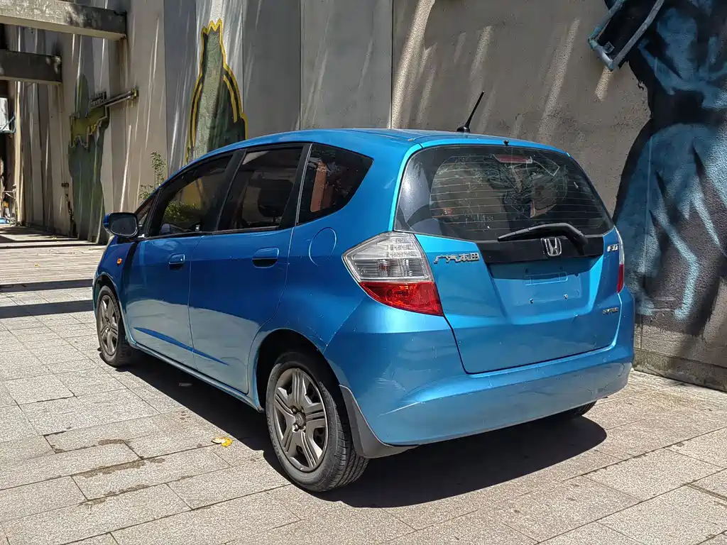 Honda Fit — миниатюра 5