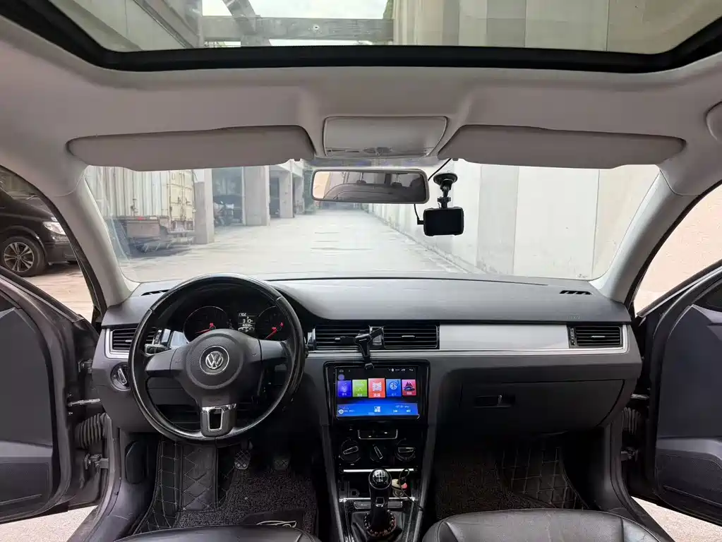 Volkswagen Bora — миниатюра 4