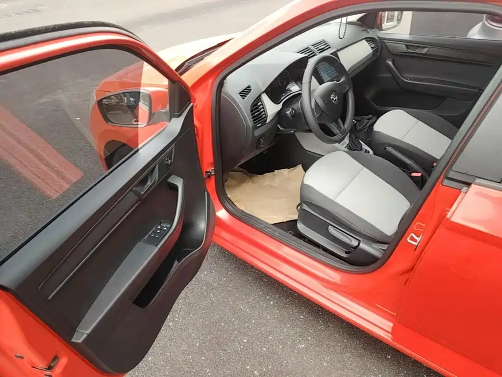 Skoda Fabia — миниатюра 16