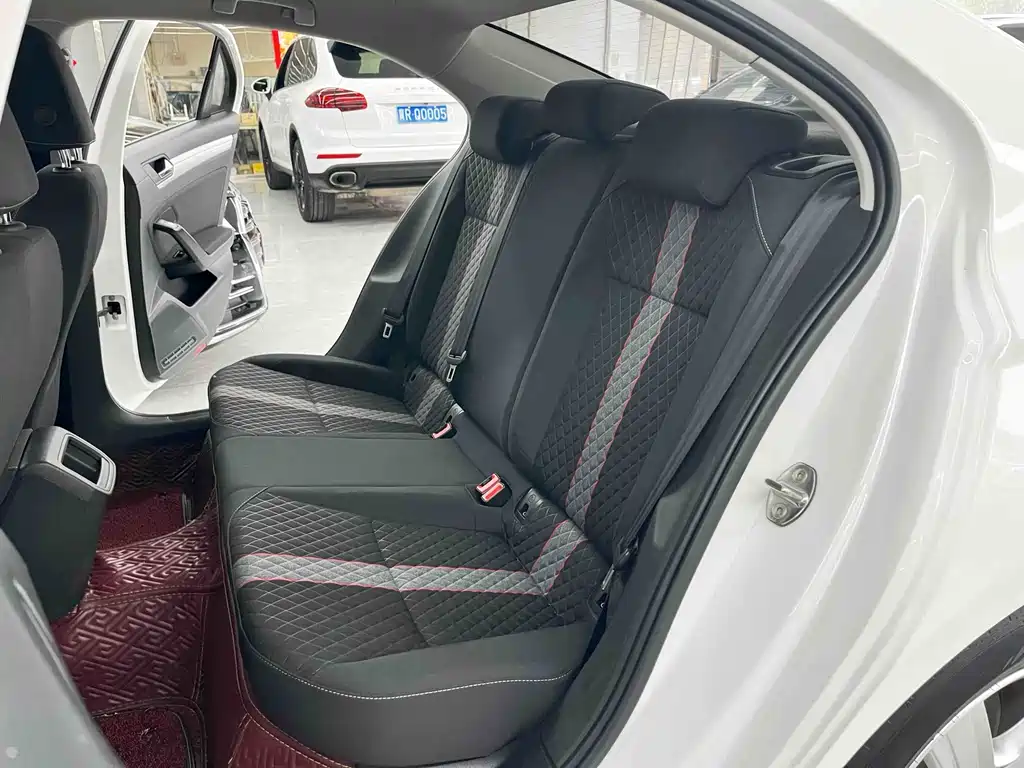Volkswagen Lamando — миниатюра 18