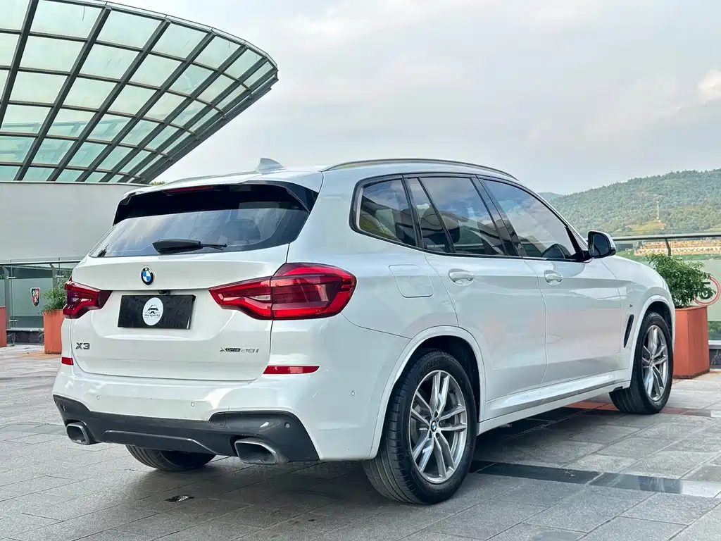 BMW X3 — миниатюра 12
