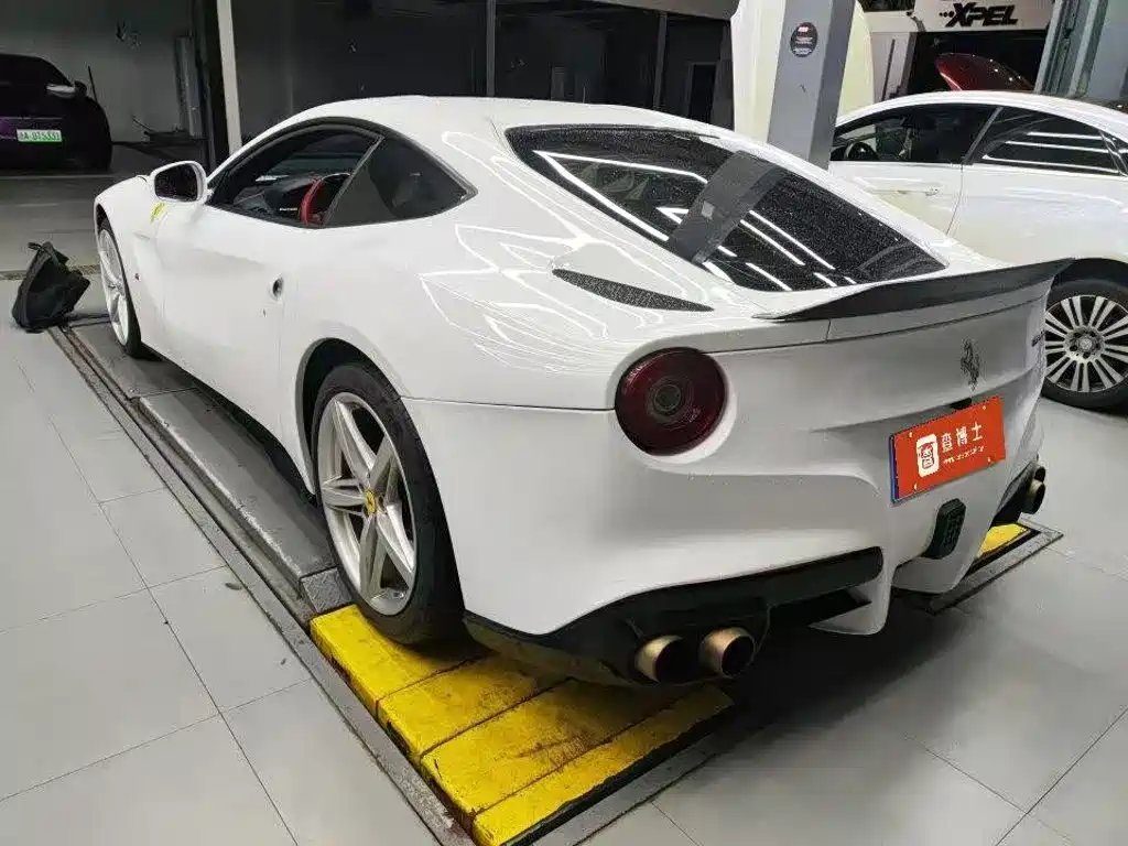 Ferrari F12berlinetta — миниатюра 3