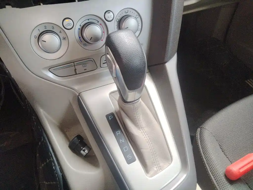 Ford Focus 2012 1.6L AT Comfort