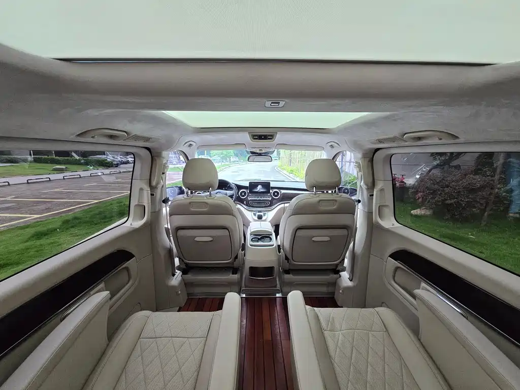 Mercedes-Benz V-Class V 2016 V 260 Luxury