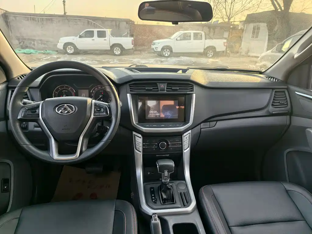 SAIC MAXUS CHASE T60