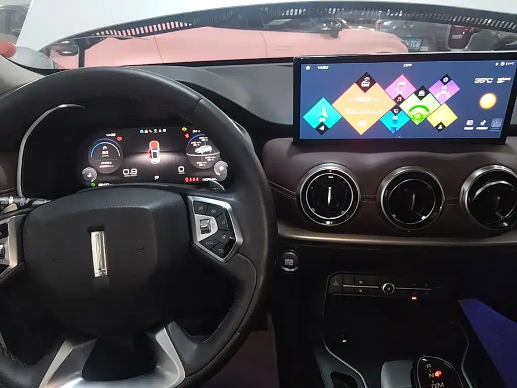 Wey Wey VV6 — миниатюра 10