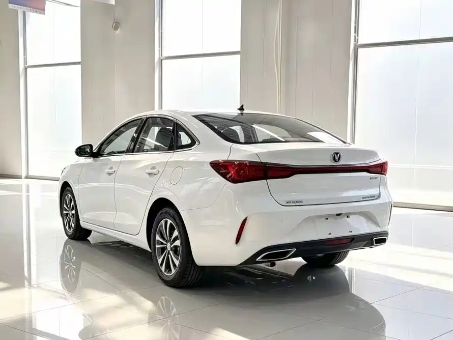 Changan Eado — миниатюра 9