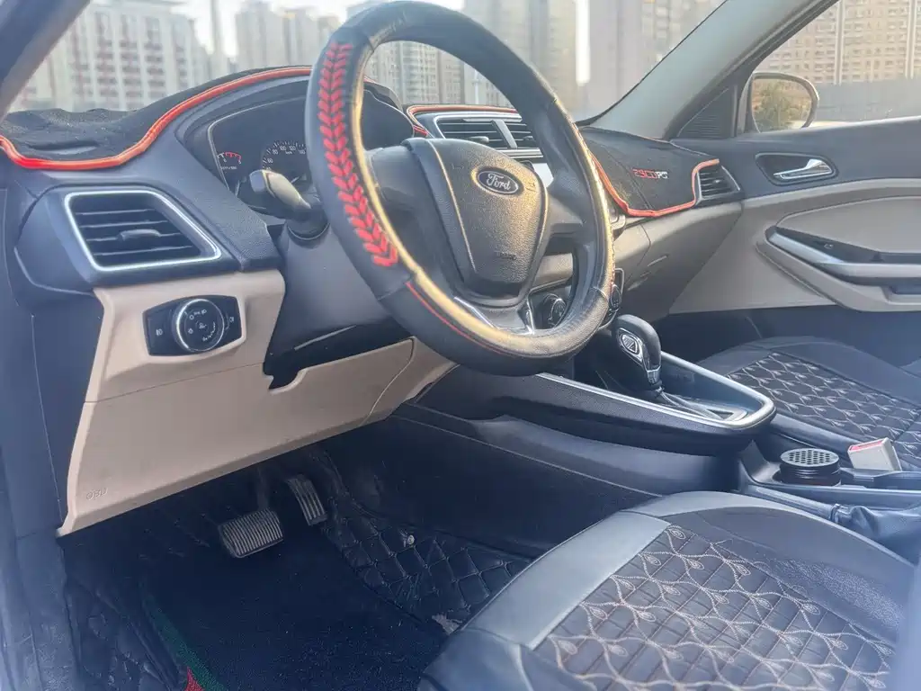 Ford Escort — миниатюра 4