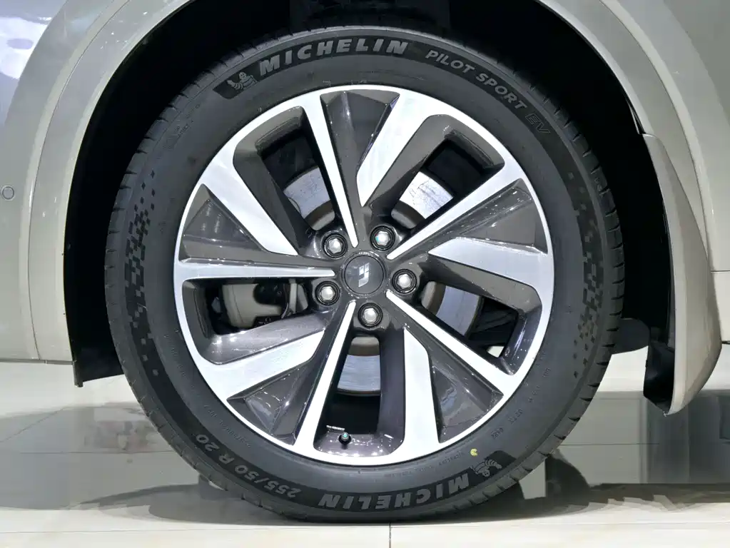 Li Auto Li ONE — миниатюра 27