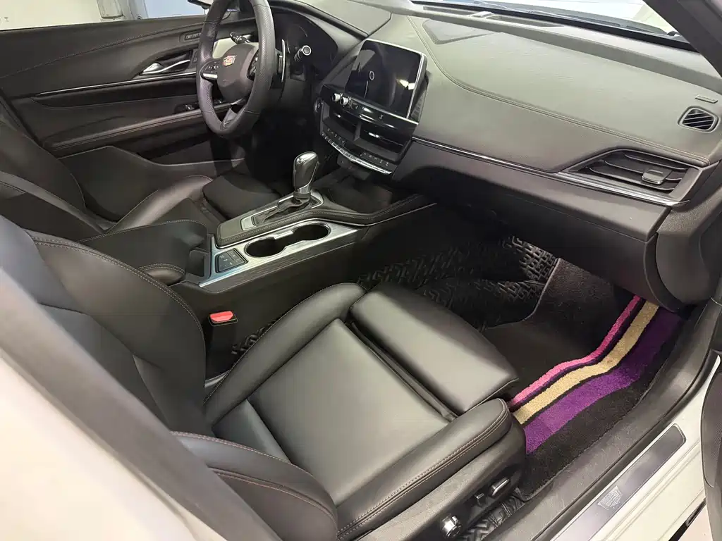 Cadillac CT4 — миниатюра 8