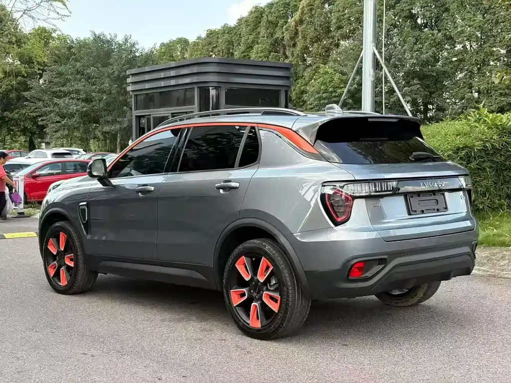 Lynk & Co 01 — миниатюра 6