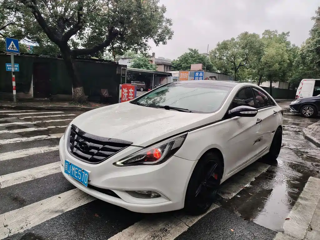 Hyundai Sonata 2013
