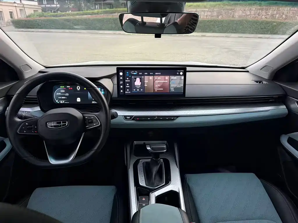 Geely Emgrand L — миниатюра 9