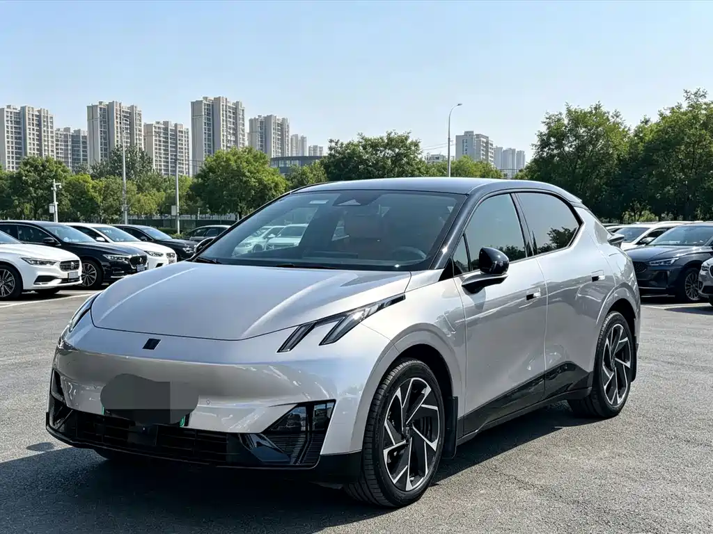Lynk & Co Z20