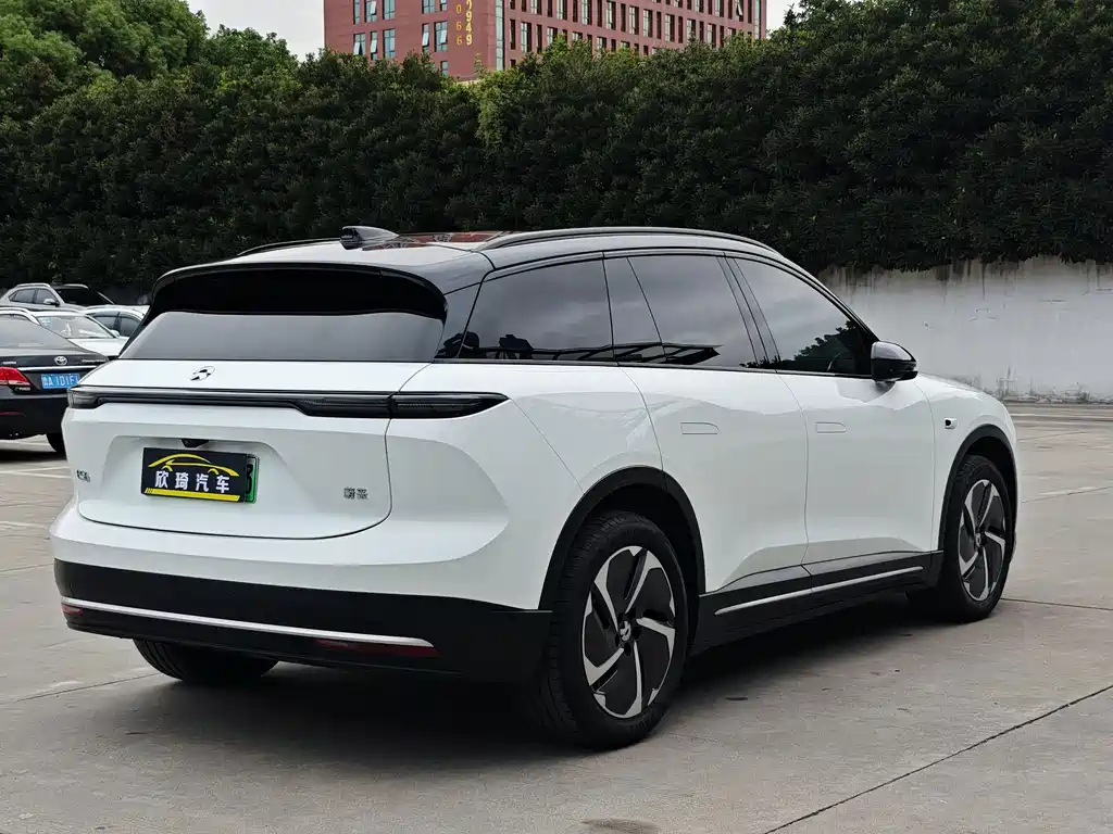 NIO ES6 — миниатюра 12