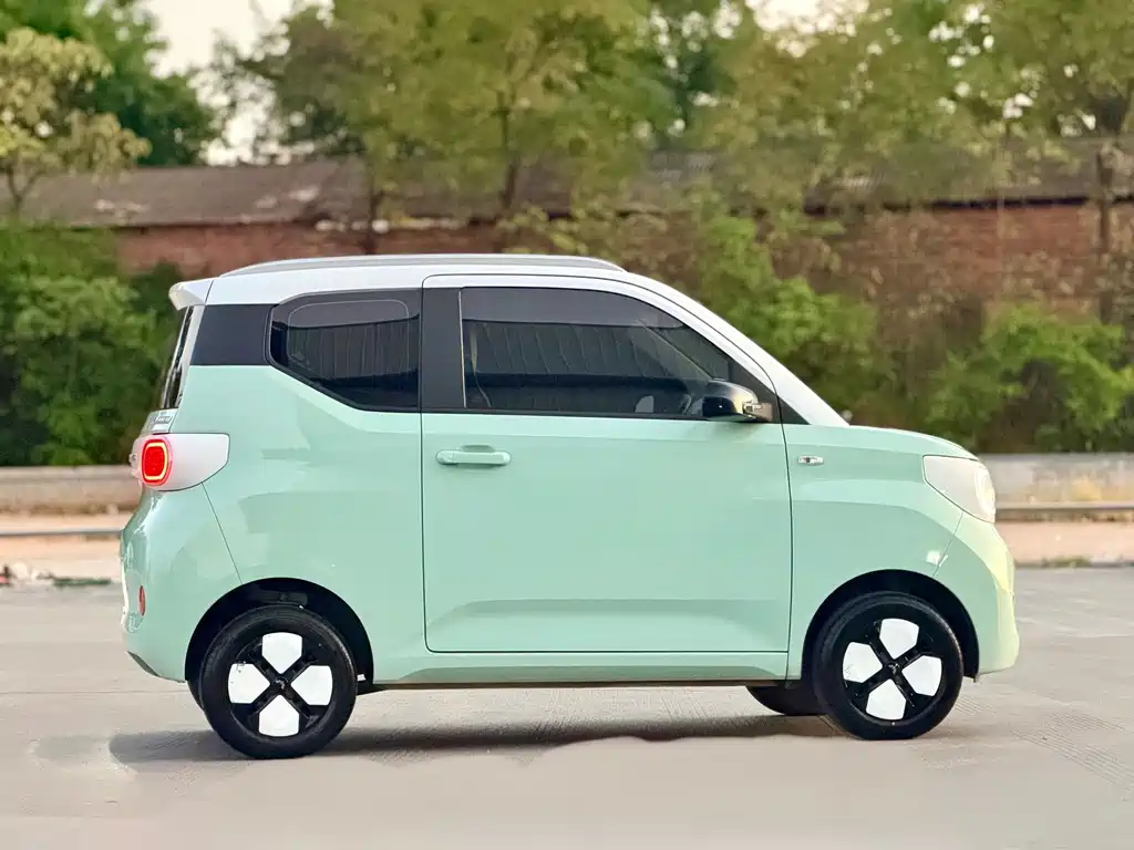 Wuling MINIEV — миниатюра 7
