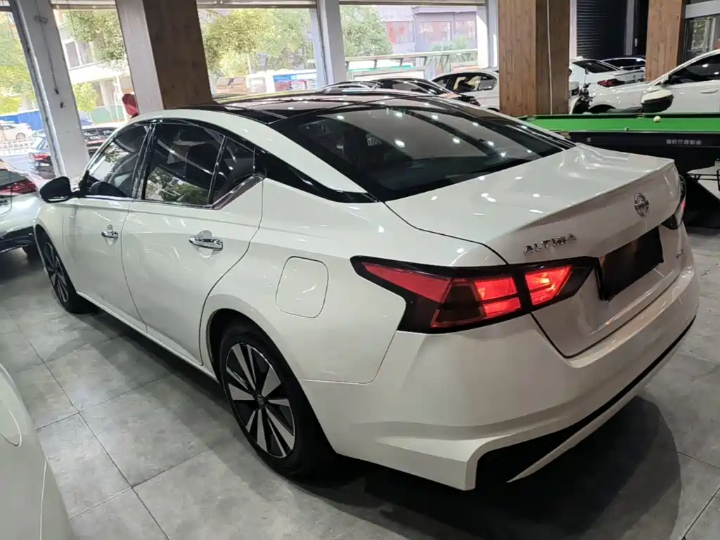 Nissan Teana — миниатюра 5