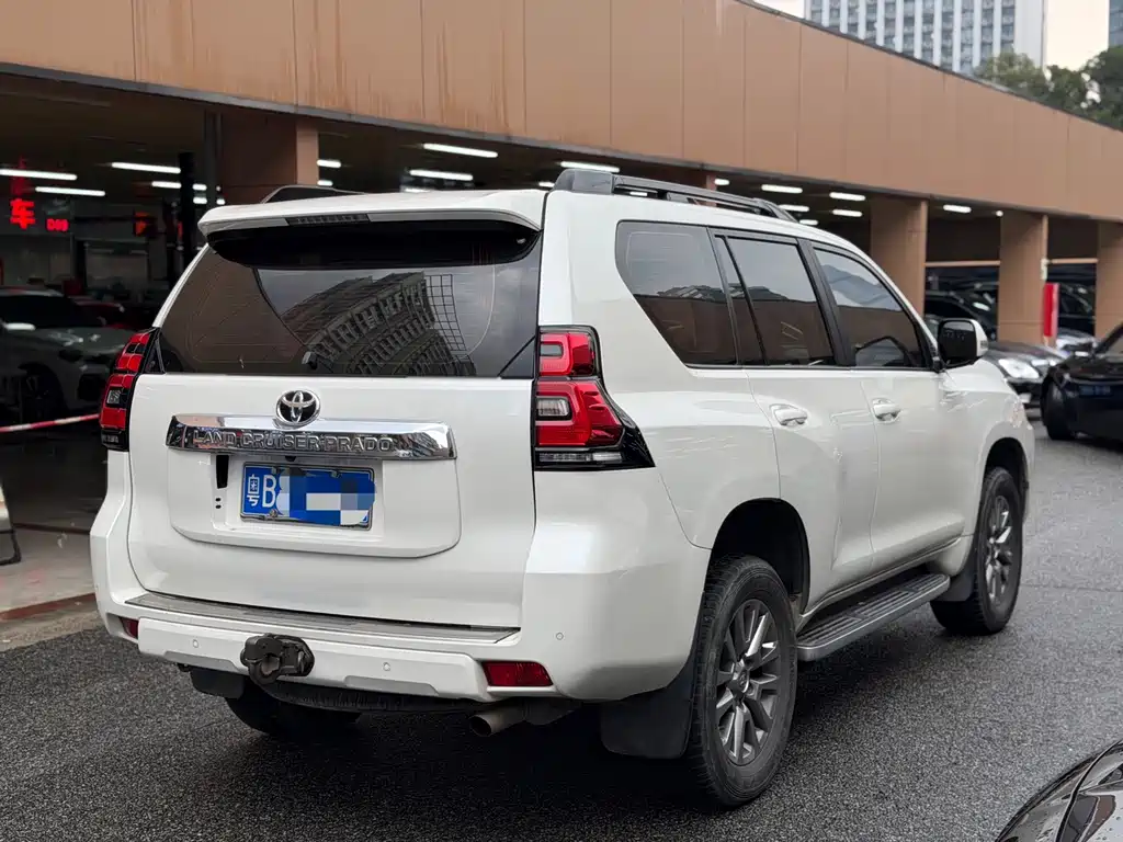 Toyota Land Cruiser Prado 2018 3.5L AT TX-L