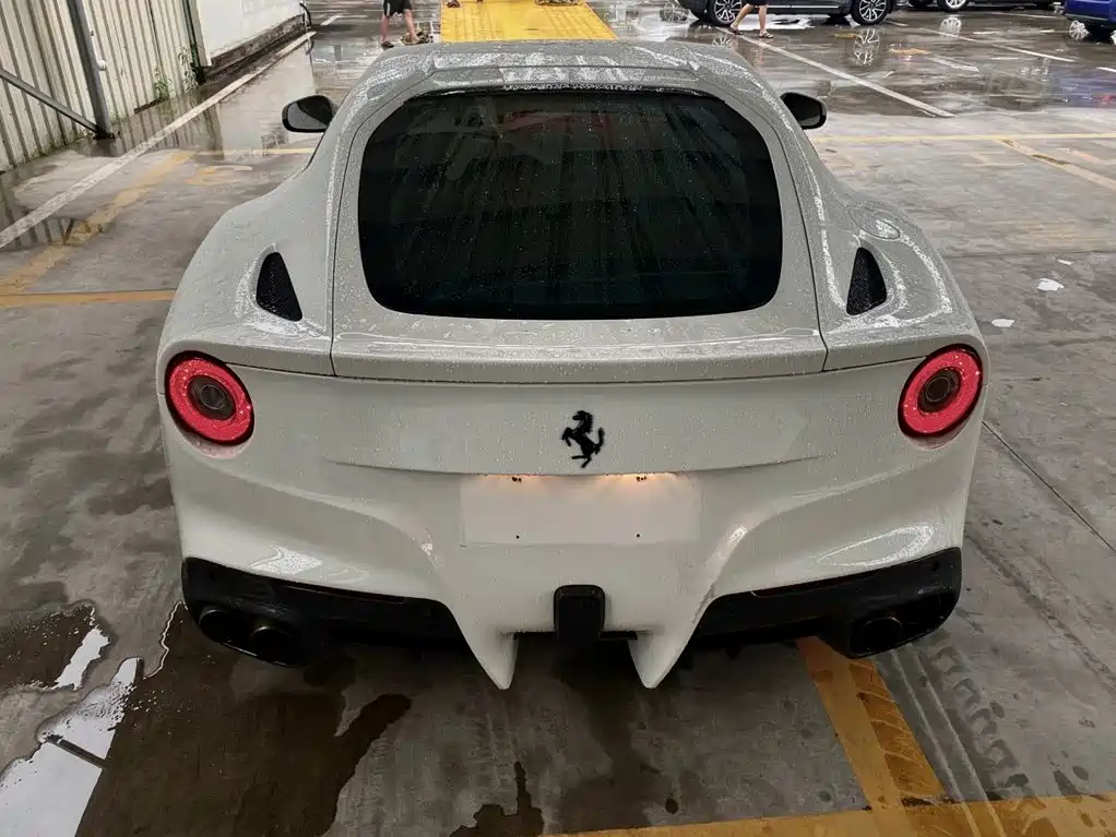 Ferrari F12berlinetta — миниатюра 4