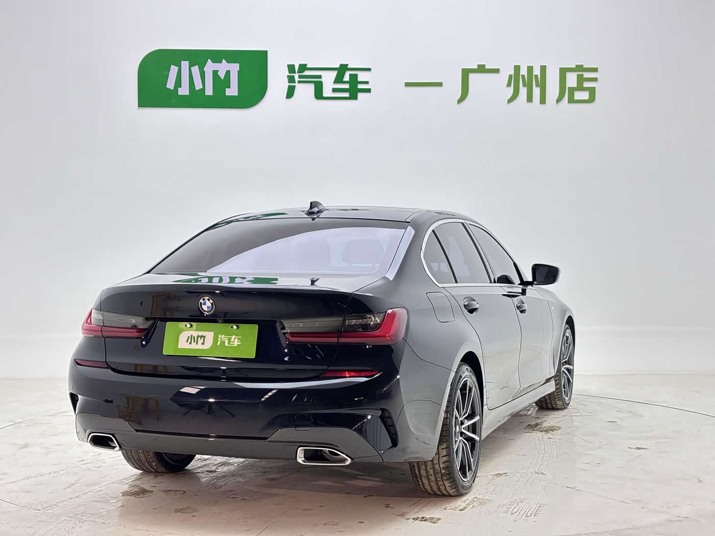 BMW 3 Series 2.0 л 2022 г. Чёрный, пробег 42000 км