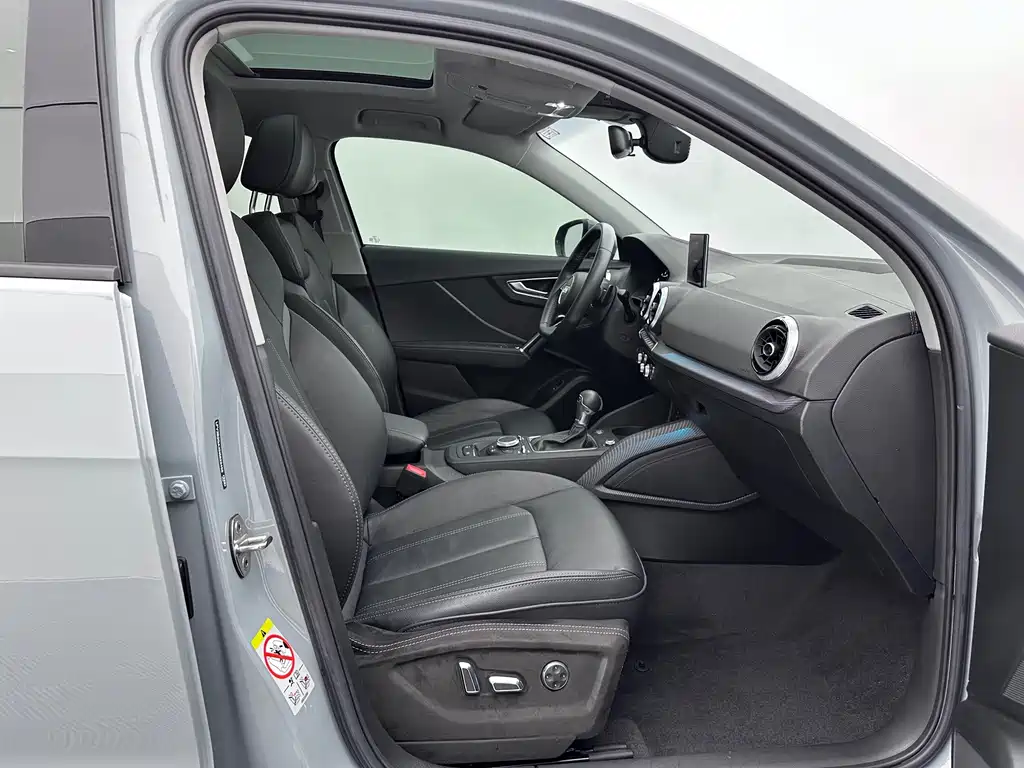 Audi Q2L — миниатюра 12
