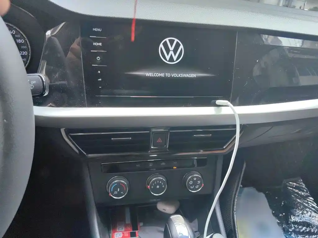 Volkswagen Lavida — миниатюра 6
