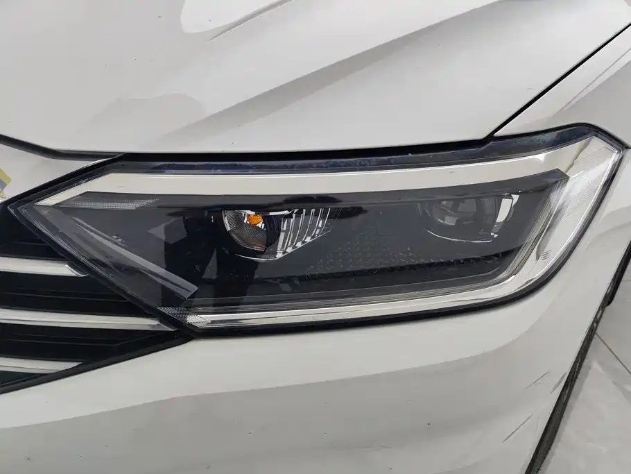 Volkswagen Sagitar — миниатюра 5