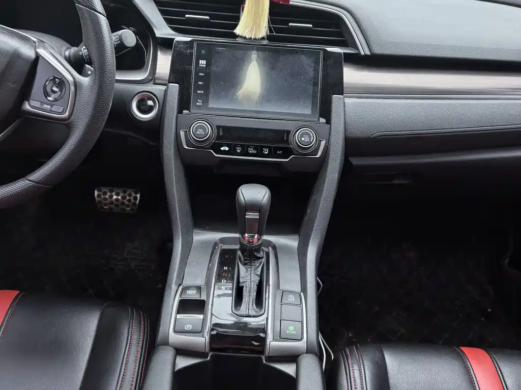 Honda Civic — миниатюра 13