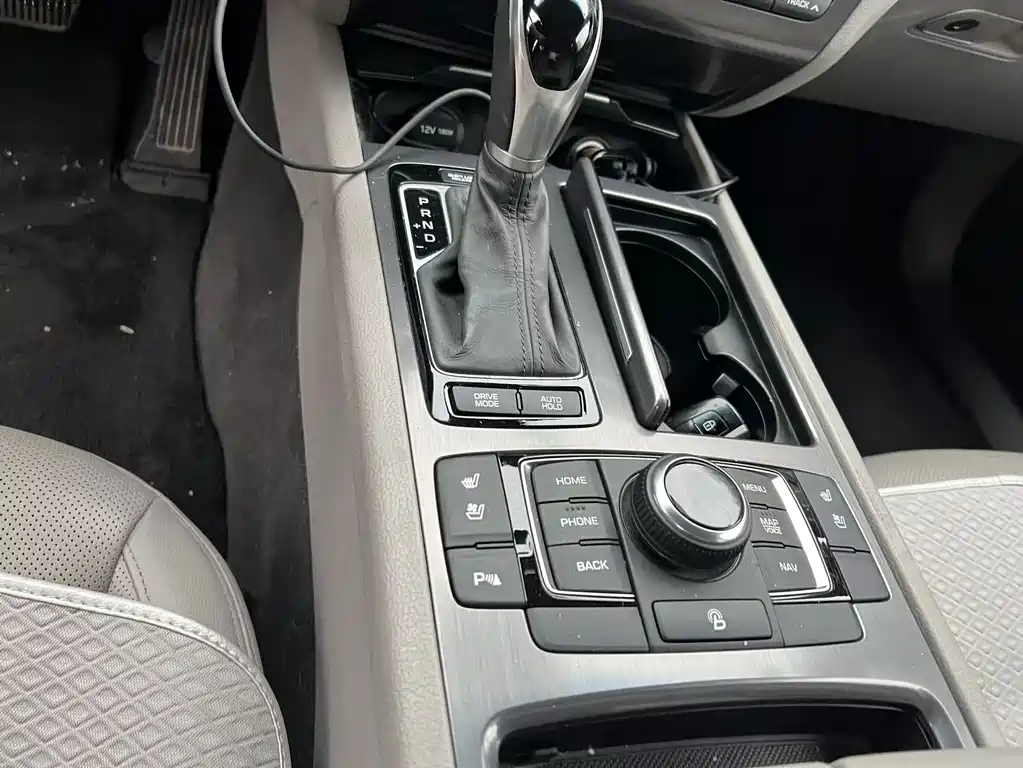 Hyundai Genesis — миниатюра 9