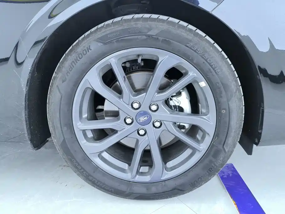 Ford Mondeo — миниатюра 6