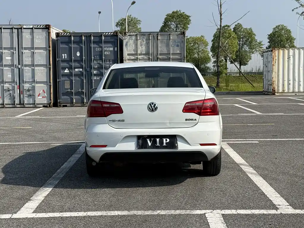 Volkswagen Bora — миниатюра 12